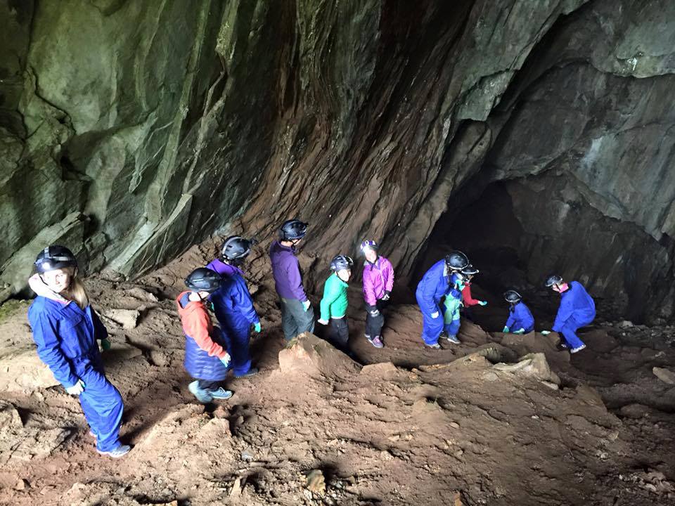 Naturlige Helgeland - øyeblikk du huskerØyfjellgrotta - inn i det mørke og ukjente