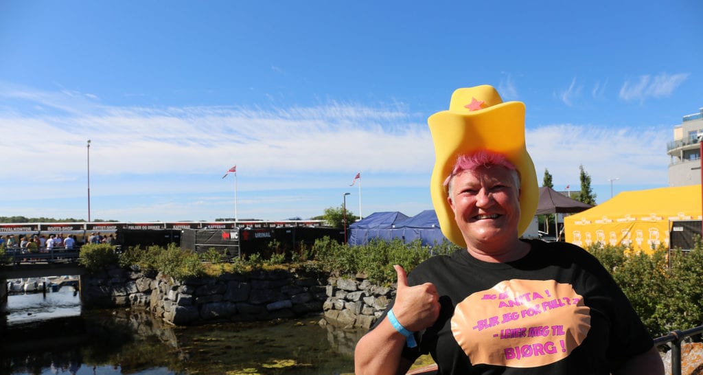 Folkeliv og herlig stemning på Rootsfestivalen i Brønnøysund