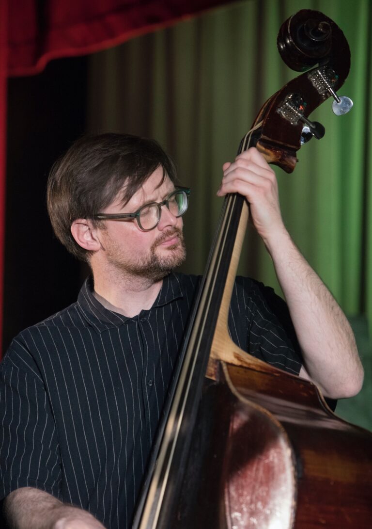 Ole Morten Vågan har allerede blitt kjent både i Norge og internasjonalt for å være en habil jazzbassist.