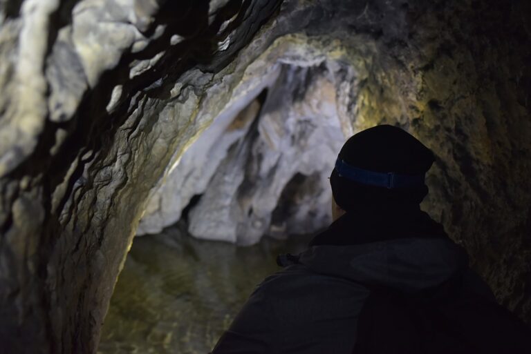 Grottevandring i Setergrotta