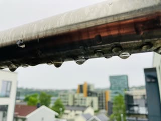Another full rainy day in #Midt-Norge, at 12 degrees Celsius. While the entire world is baking, #Oslo include…