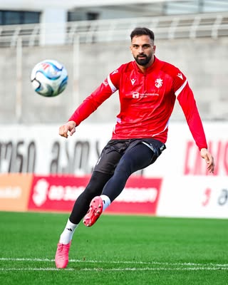 Giorgi straight to work 👊🇬🇪